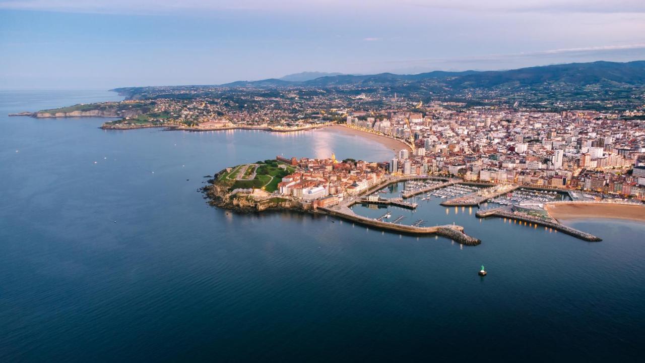 Ferienwohnung El Amarre - Navega En El Camarote De Un Navio Con Historia - Grupo Querbes Gijón Exterior foto
