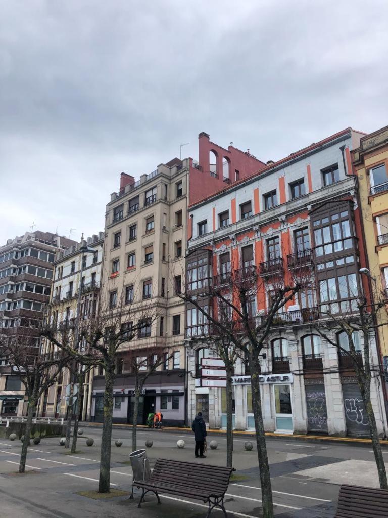 Ferienwohnung El Amarre - Navega En El Camarote De Un Navio Con Historia - Grupo Querbes Gijón Exterior foto
